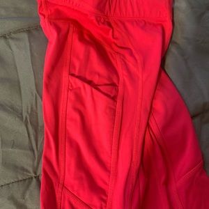 Fabletics fuchsia yoga pants